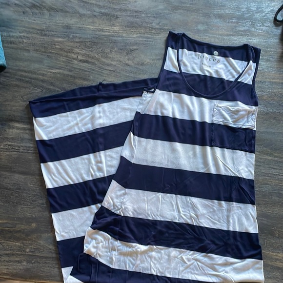 Kensie coverup/lounge - Picture 1 of 6